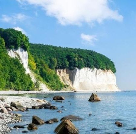 Ferienwohnung In Sassnitz Ruegen Naehe Weltnaturerbe Kreidekueste エクステリア 写真
