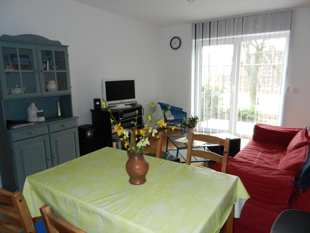 Ferienwohnung In Sassnitz Ruegen Naehe Weltnaturerbe Kreidekueste エクステリア 写真