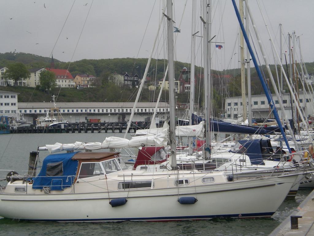 Ferienwohnung In Sassnitz Ruegen Naehe Weltnaturerbe Kreidekueste エクステリア 写真
